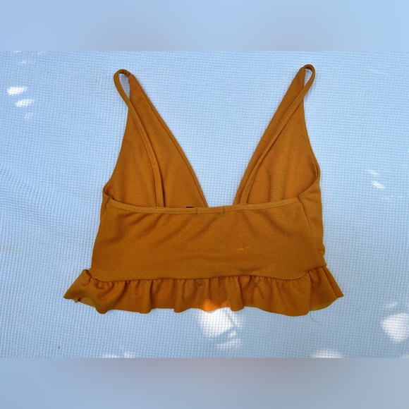 BooHoo Cropped Cami - Picture 3 of 4